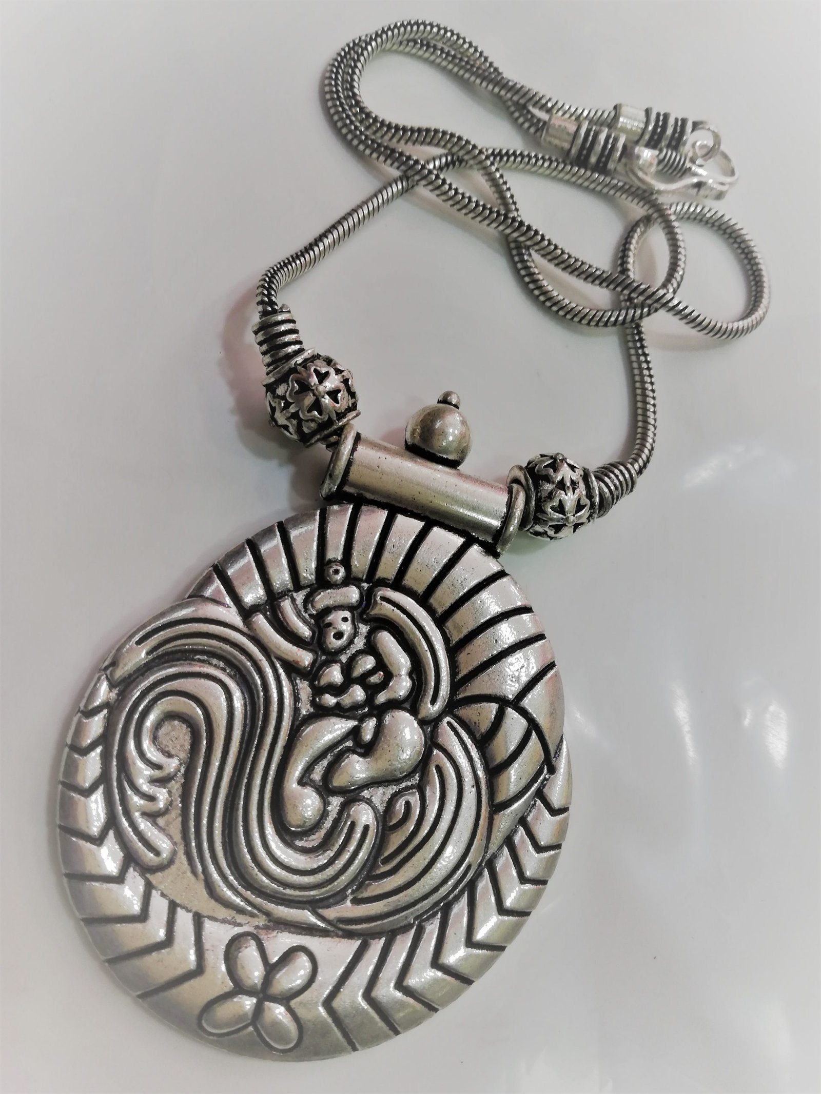 Silver oxidised short Pendent chain