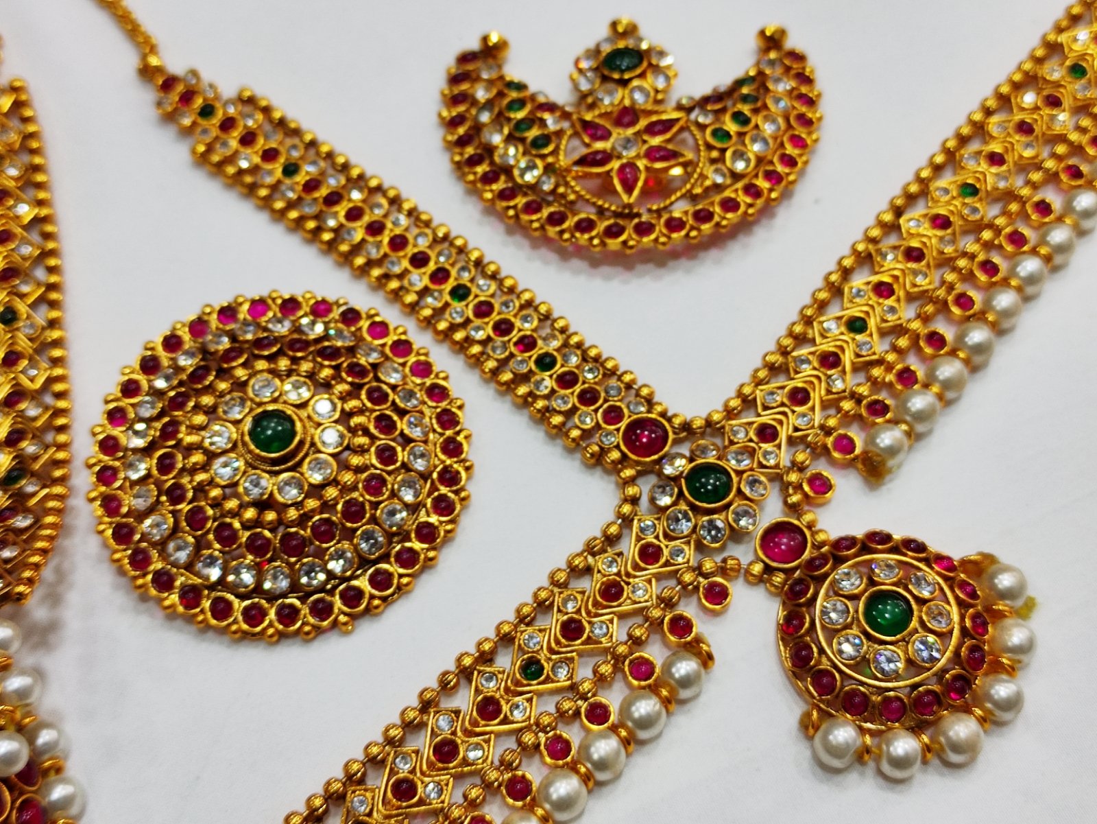 Premium Araku Head Chain Set With Earrings Premium Araku Head Chain Set With Earrings - Image 2