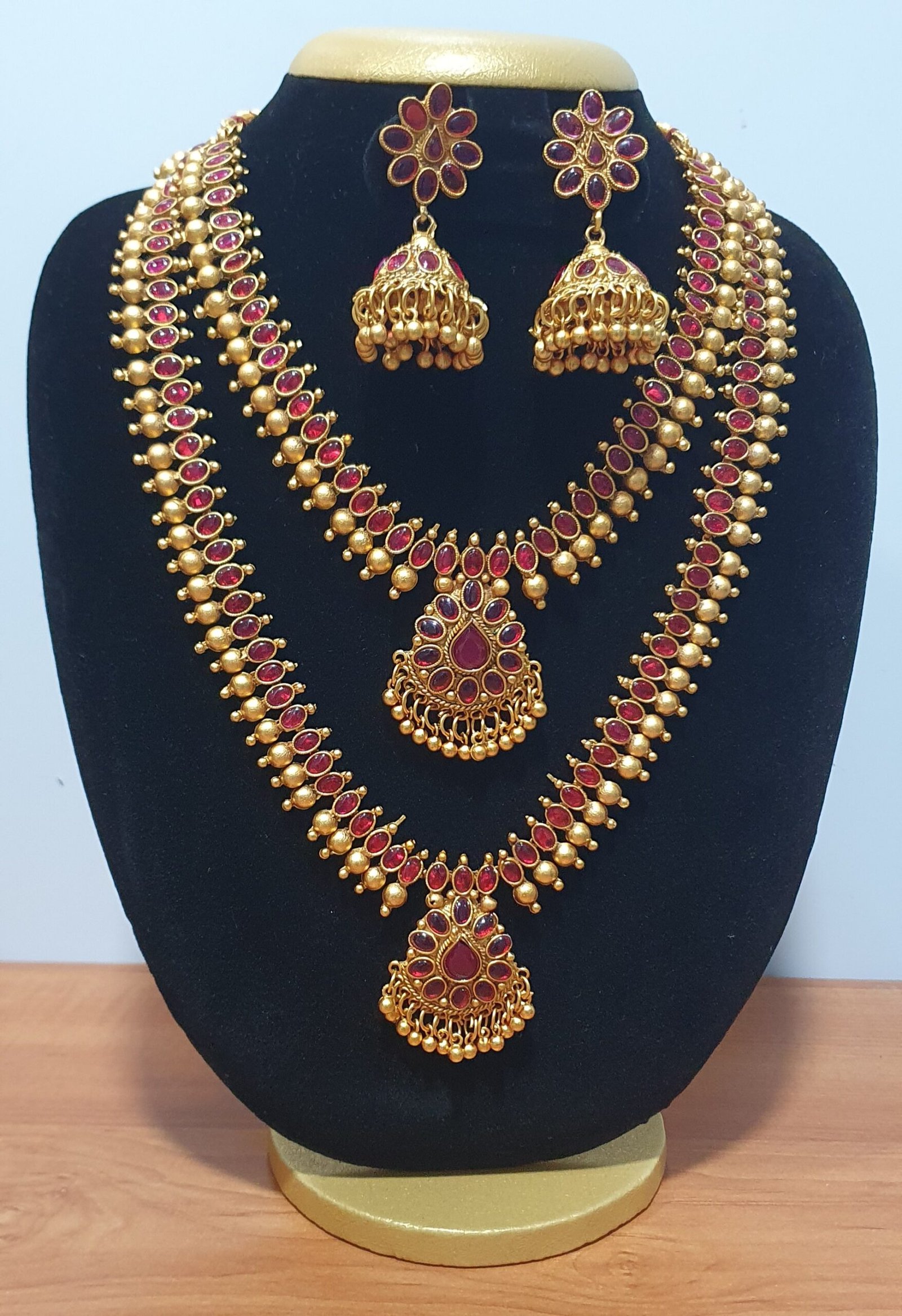 Golden Pearl Pink Stone Matte Finished Semi Combo Bridal Set Golden Pearl Pink Stone Matte Finished Semi Combo Bridal Set