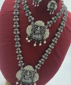 Alternative view of Lakshmi Pearl Silver Oxidised Matte Finished Semi Bridal Combo Set