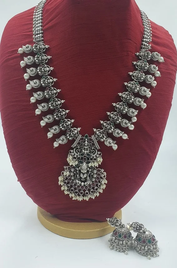 Lakshmi With Pearl Silver Oxidised Matte Finished Harram Lakshmi With Pearl Silver Oxidised Matte Finished Harram - Image 3