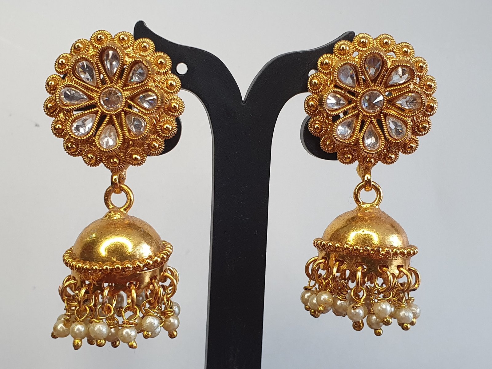 Flower With Pearl Designer Matte Finished Jhumkha Flower With Pearl Designer Matte Finished Jhumkha