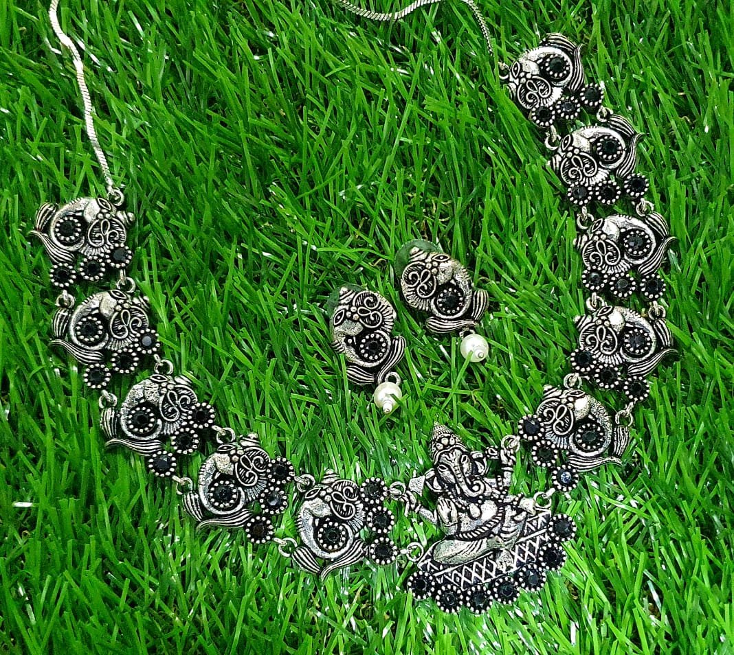 Ganesha Black Stones With Pearl Silver Oxidised Necklace Ganesha Black Stones With Pearl Silver Oxidised Necklace