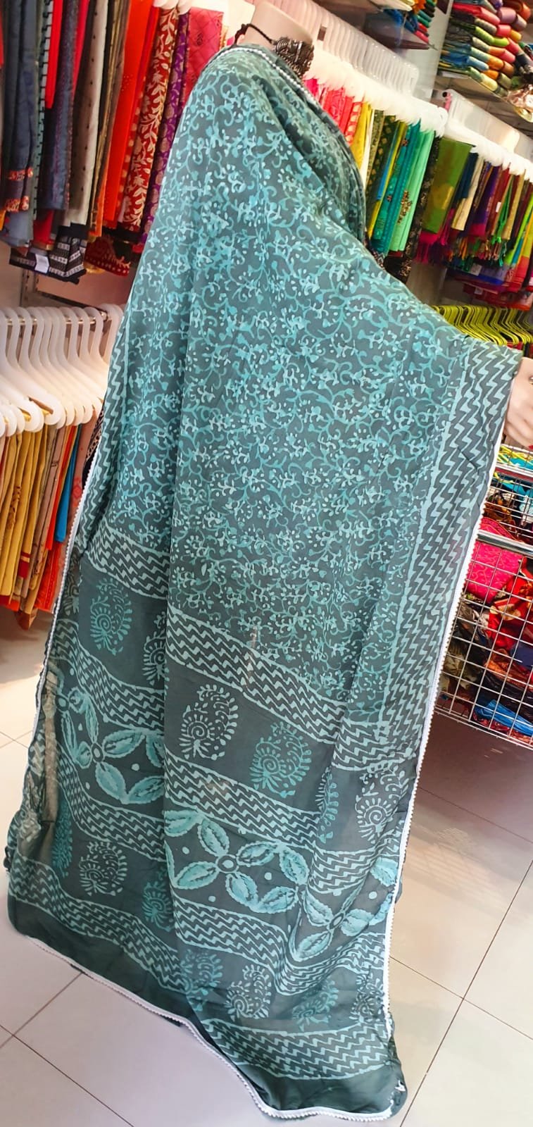 Light Green & Off White Mul Mul Cotton Sarees With White PomPom Lace Light Green & Off White Mul Mul Cotton Sarees With White PomPom Lace - Image 4