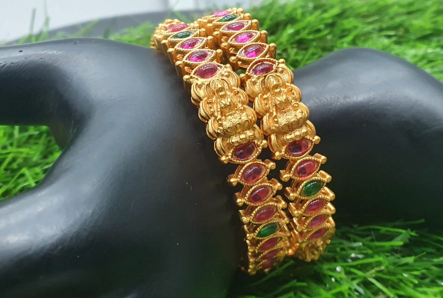 Lakshmi Matte Finished Bangle set - Image 3