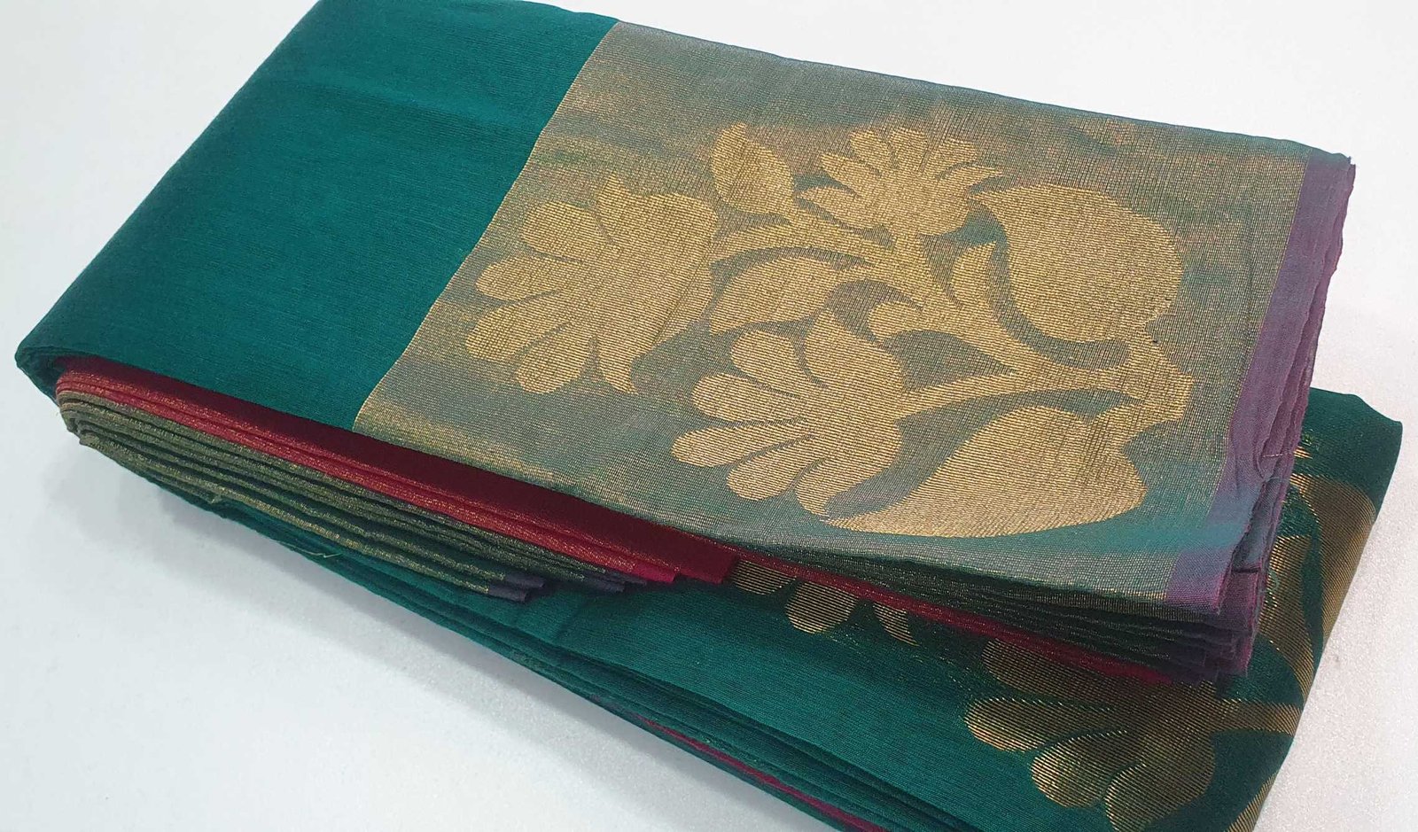 Peacock Green and Pink Silk Cotton Sarees Peacock Green and Pink Silk Cotton Sarees