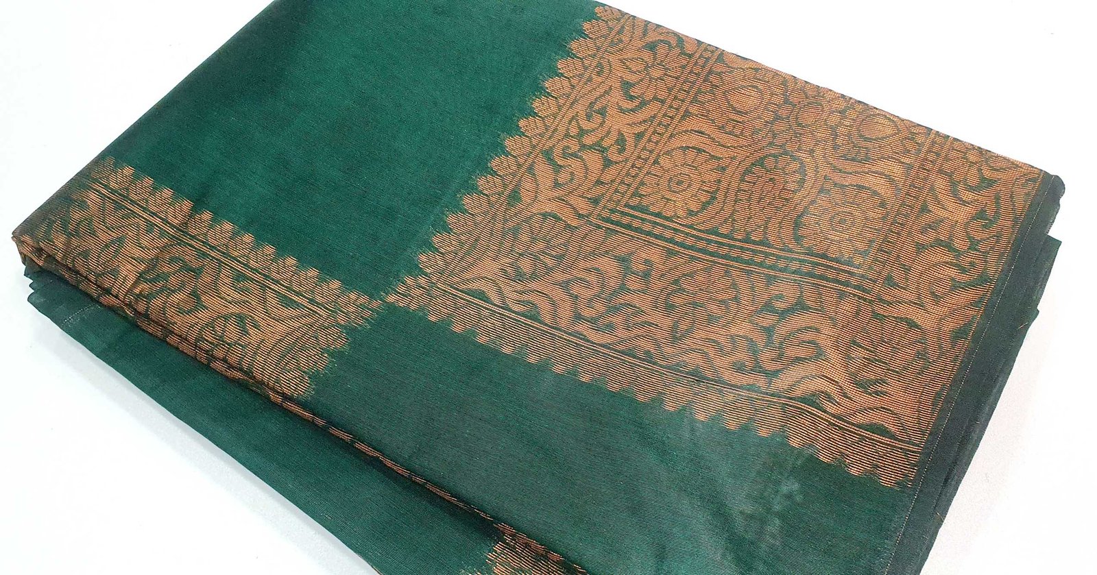 Green and Gold Silk Cotton Sarees Green and Gold Silk Cotton Sarees