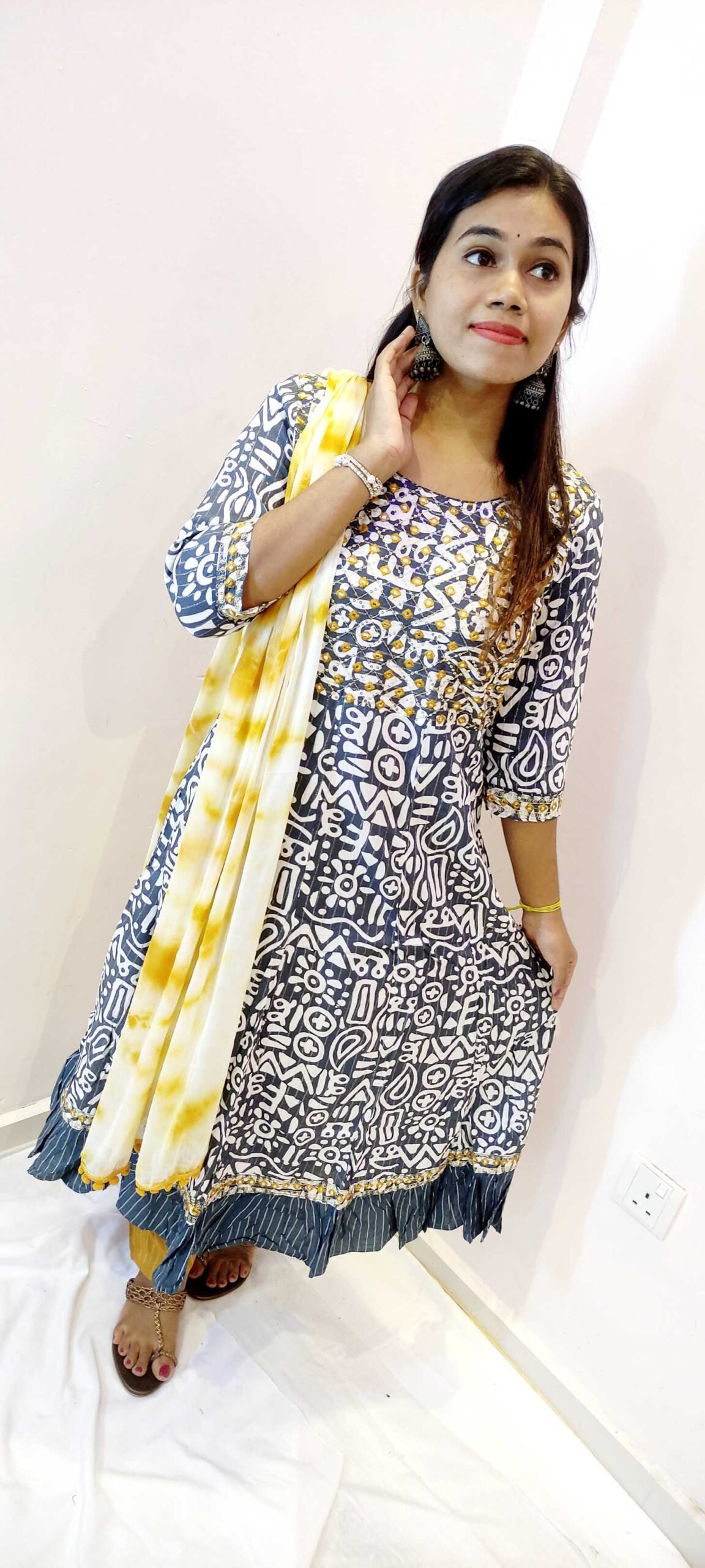 Grey and Yellow Ready-Made Shalwar Suit Grey and Yellow Ready-Made Shalwar Suit - Image 6