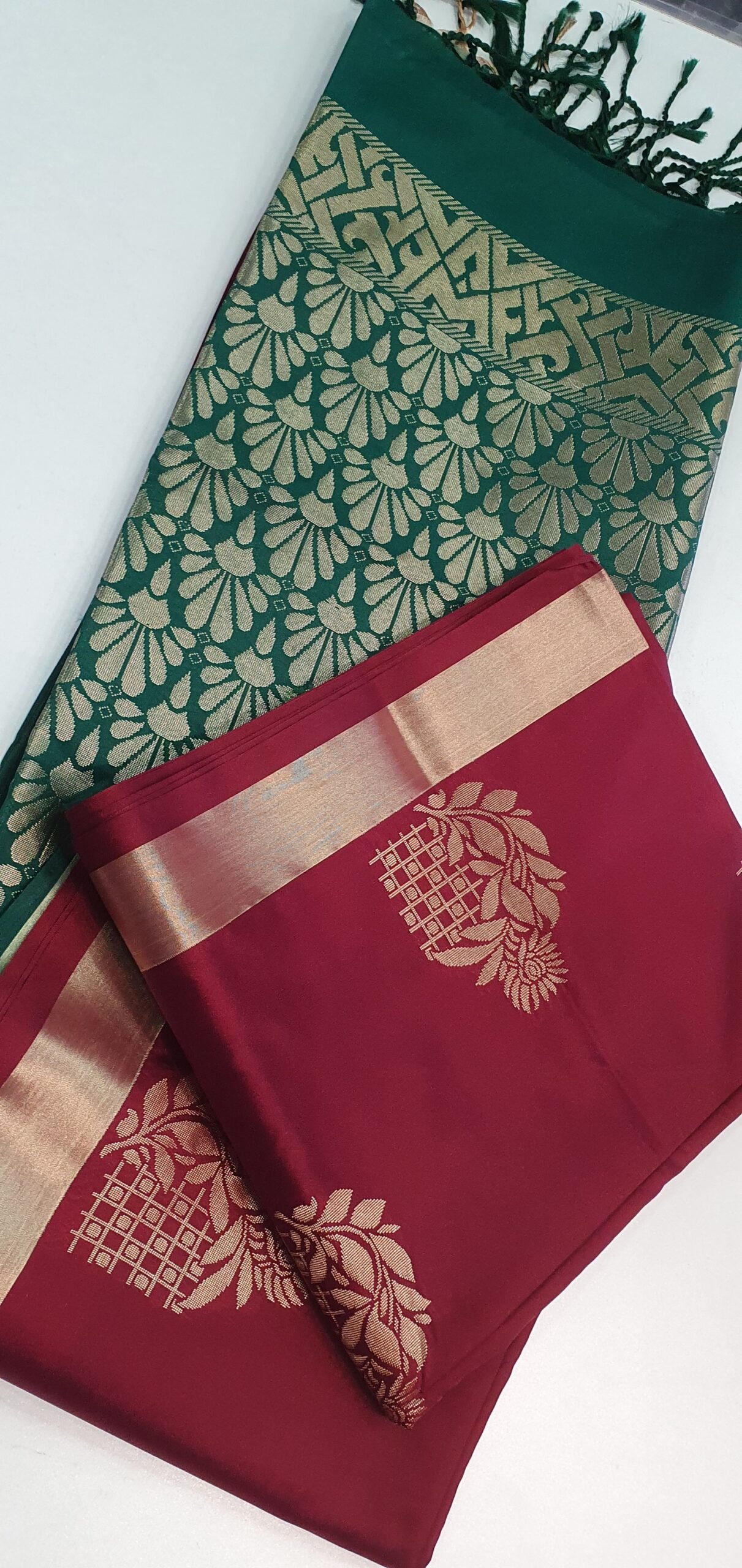 Maroon and Dark Green Soft Silk Saree Maroon and Dark Green Soft Silk Saree