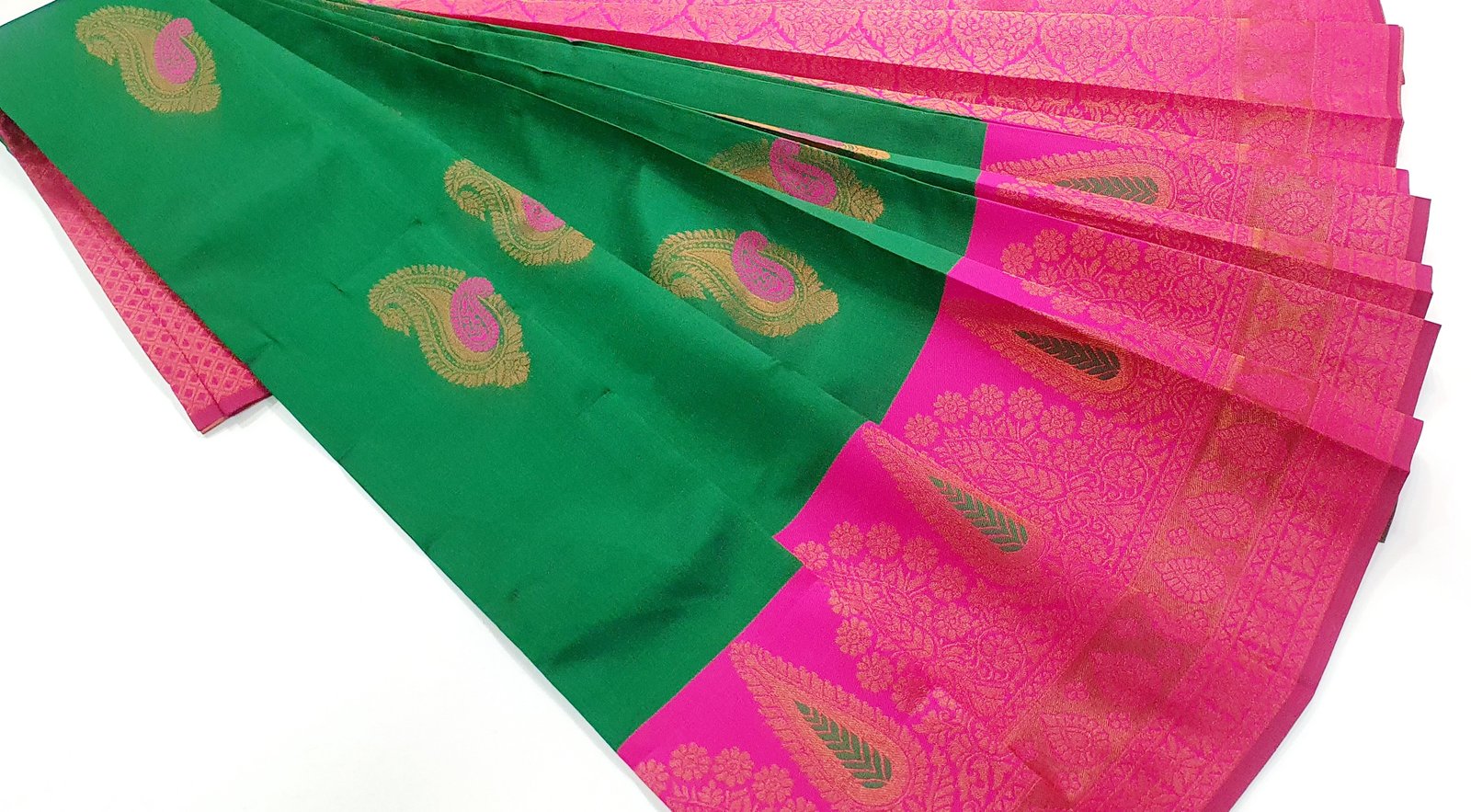 Dark Green and Magenta Silk Cotton Saree