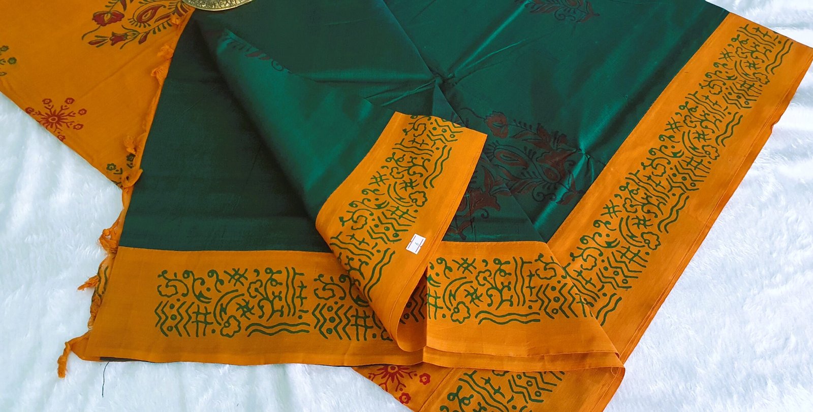 Green and Yellow Poly Cotton Casual Saree - Image 5
