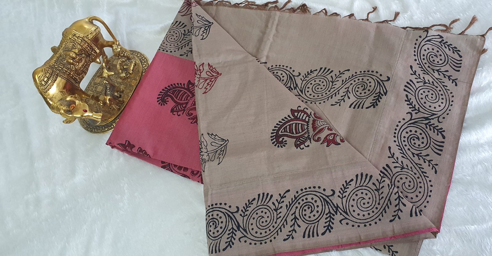 Light Pink and Butter Colour Shade Poly Cotton Casual Saree Light Pink and Butter Colour Shade Poly Cotton Casual Saree - Image 2