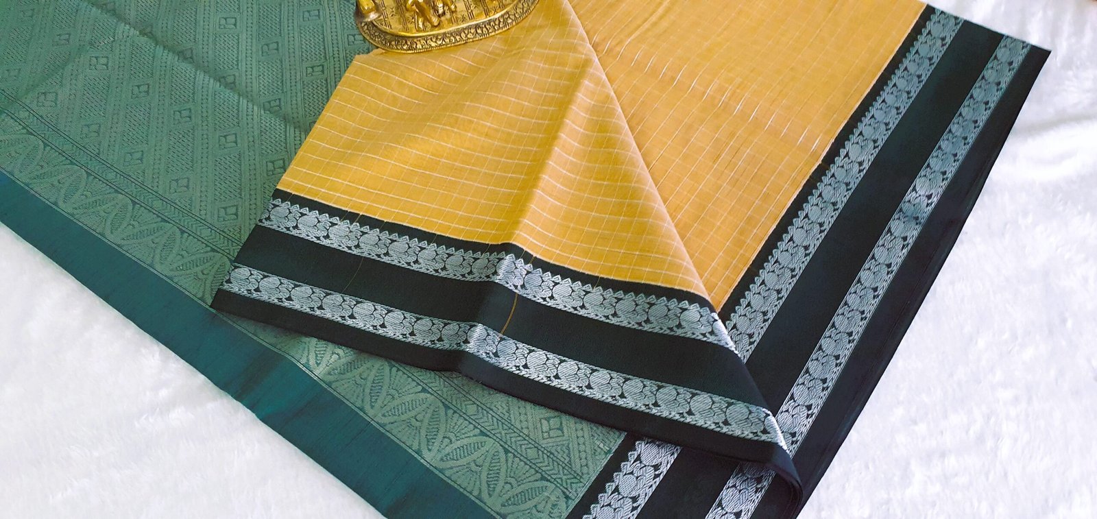 Golden Yellow and Green Silver Silk Cotton Saree - Image 5