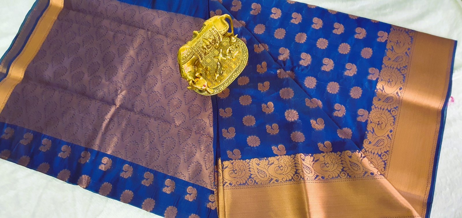 Royal Blue and Gold Silk Cotton Saree Royal Blue and Gold Silk Cotton Saree - Image 5
