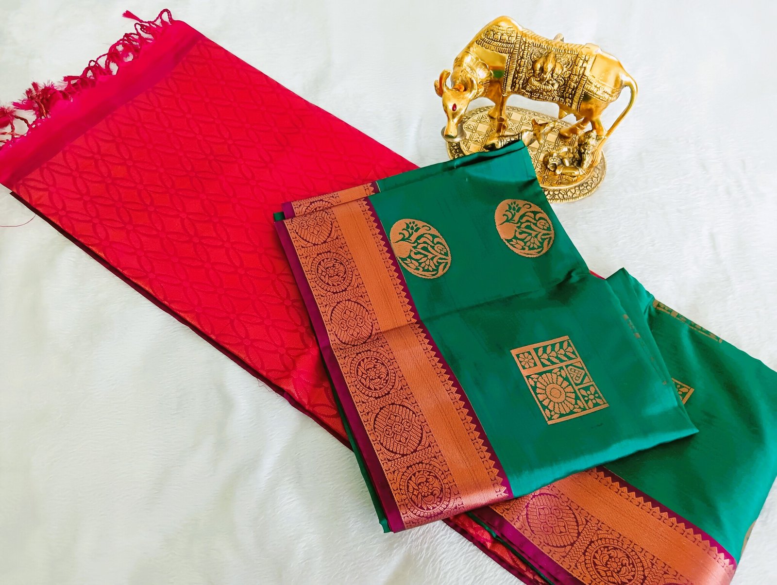 Peacock Green and Dark Pink Semi Silk Saree Peacock Green and Dark Pink Semi Silk Saree - Image 6