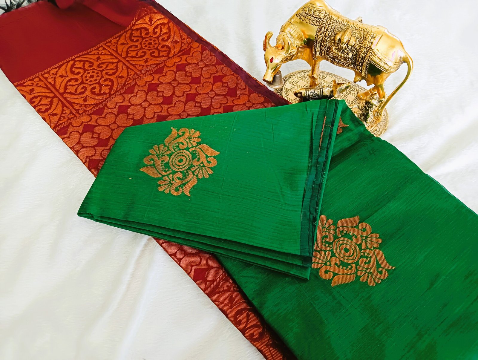 Parrot Green and Marroon Silk Cotton Saree Parrot Green and Marroon Silk Cotton Saree - Image 3