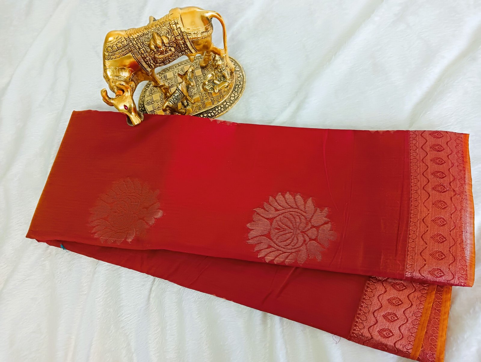 Floral Design Peach Shaded Pink Silk Cotton Saree - Image 3