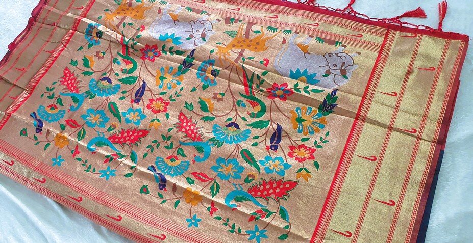 Navyblue and Silver Vanasingaram Fancy Silk Saree - Image 5