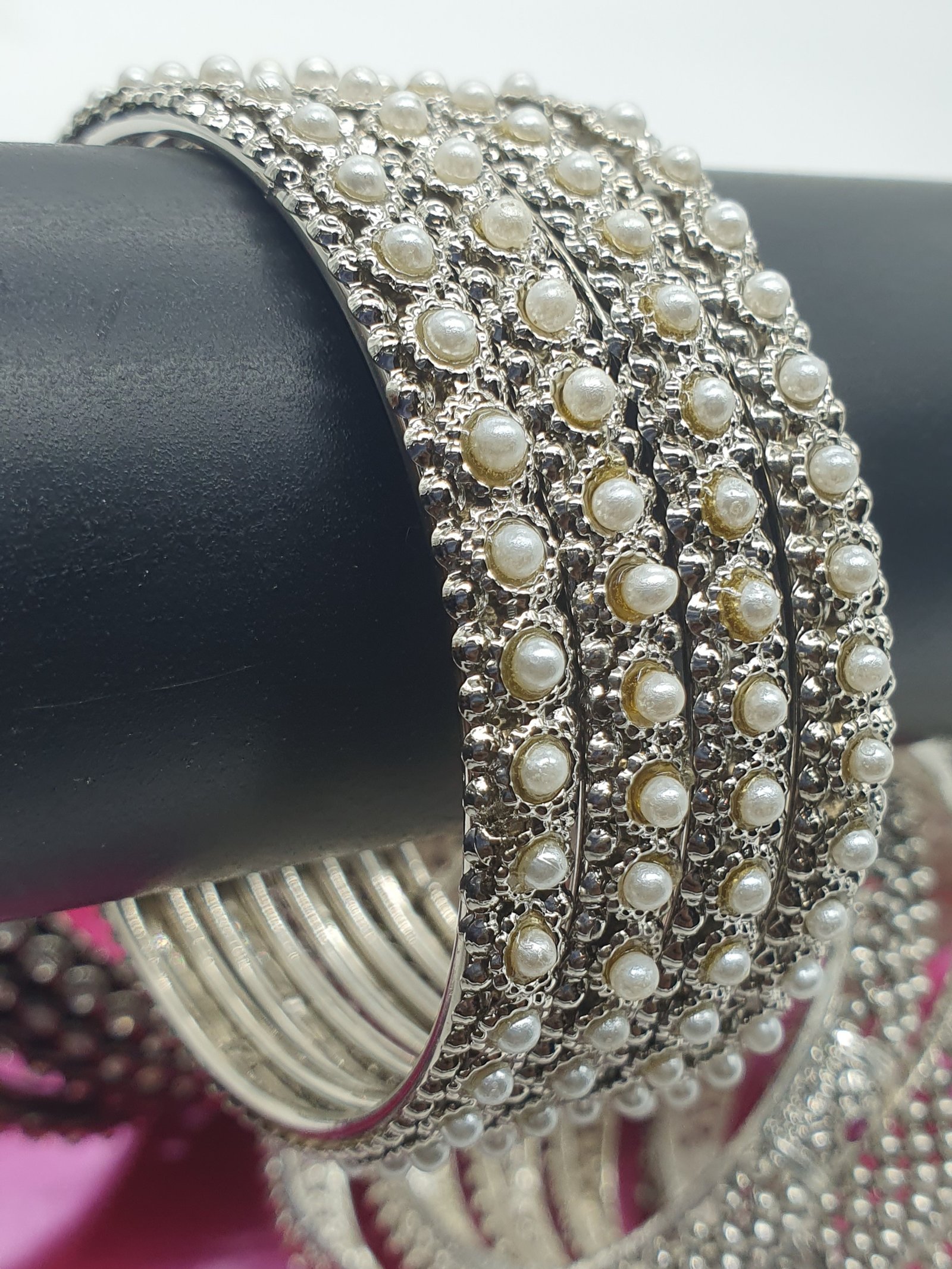 White Stone With Oxidised Silver Bangles White Stone With Oxidised Silver Bangles