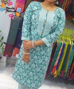 Green and White Colour Casual Women Kurthi Top With Pant