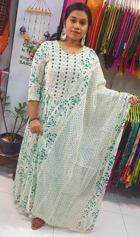 Off White and Dark Green Embroidery Frock Style Kurthi Off White and Dark Green Embroidery Frock Style Kurthi