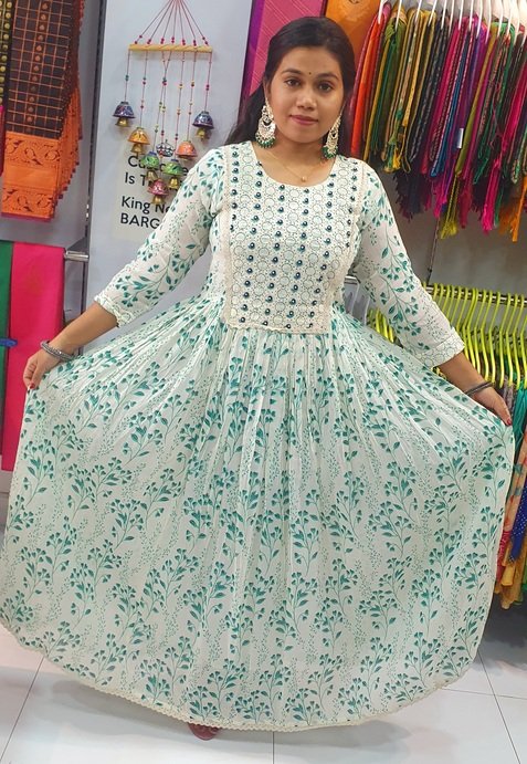 Off White and Dark Green Embroidery Frock Style Kurthi Off White and Dark Green Embroidery Frock Style Kurthi - Image 3