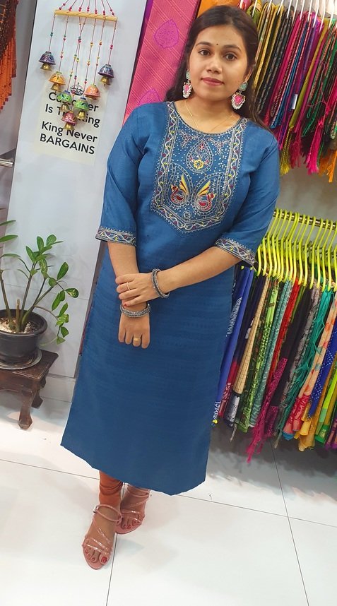Blue Colour Embroidery Side Open Kurthi Blue Colour Embroidery Side Open Kurthi - Image 4