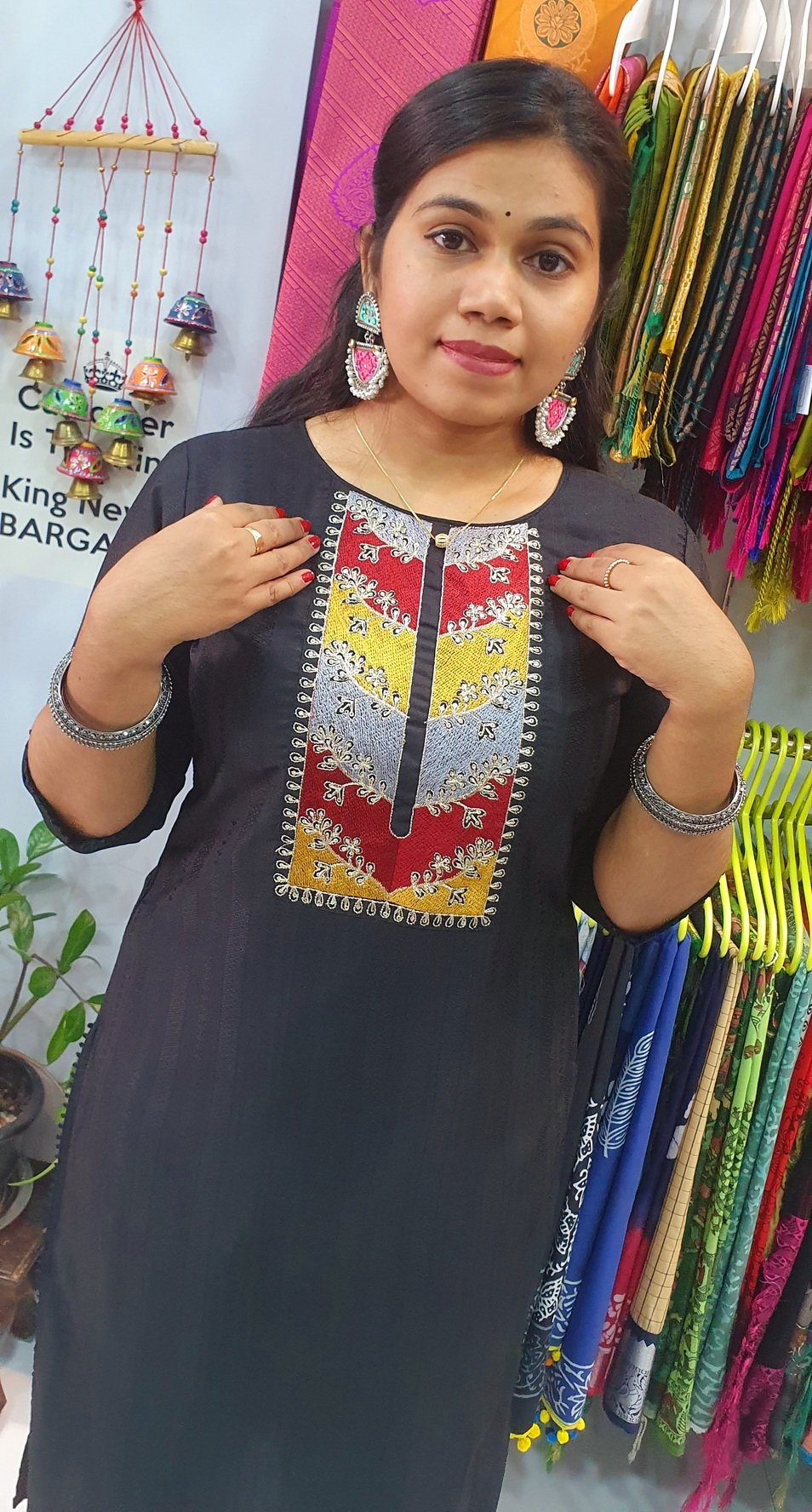 Black Colour Embroidery Side Open Kurthi - Image 4