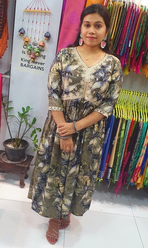 Navy Blue and Green Colour Mixed Alya Cut Kurthi