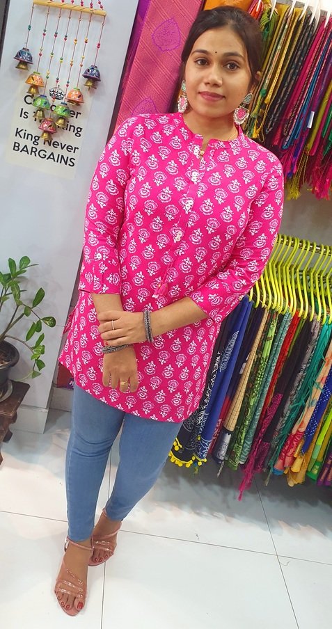 Pink Colour Short Kurthi Pink Colour Short Kurthi