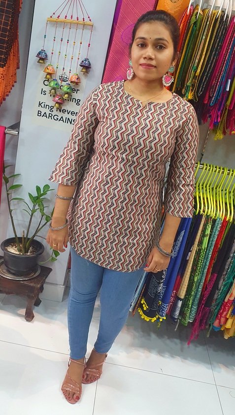 Brown and Grey Colour Short Kurthi Brown and Grey Colour Short Kurthi - Image 2