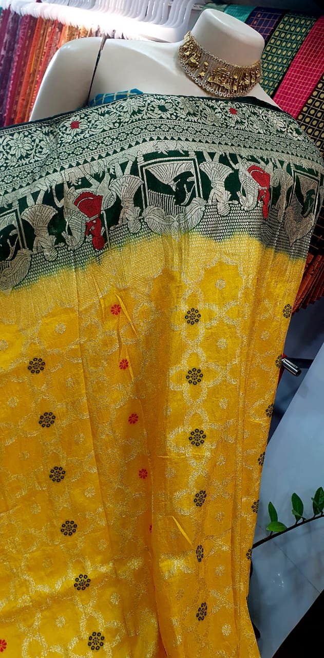 Yellow Colour Premium Banarasi Silk Saree - Image 5