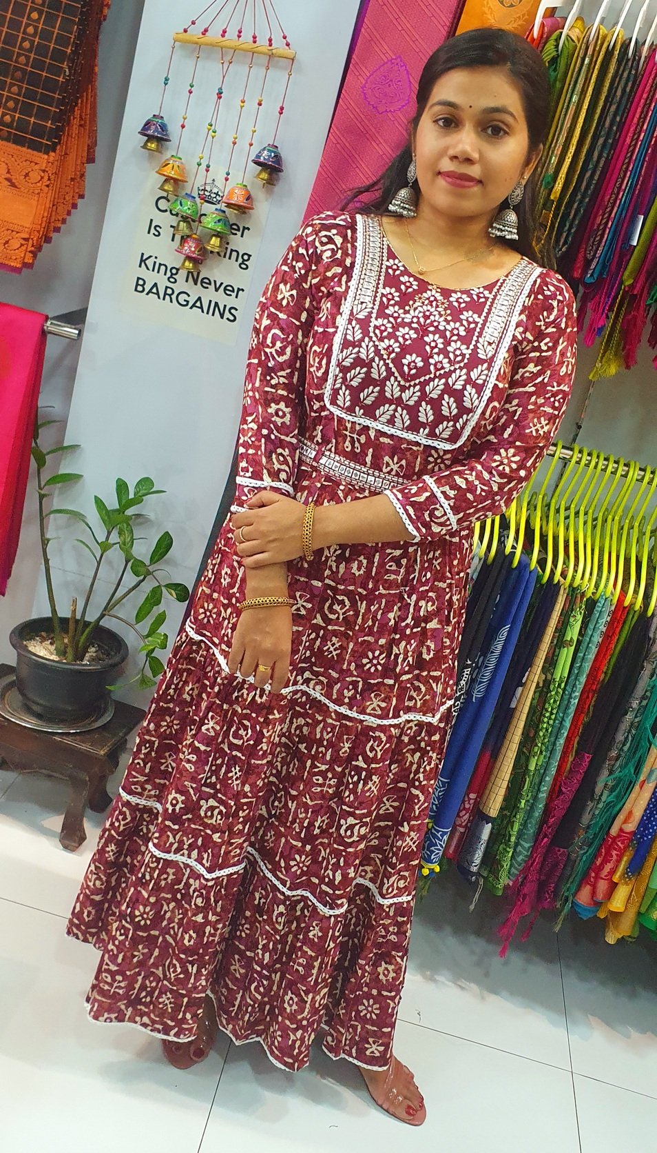 Maroon and White Colour Embroidery Frock Style Kurthi Maroon and White Colour Embroidery Frock Style Kurthi - Image 5