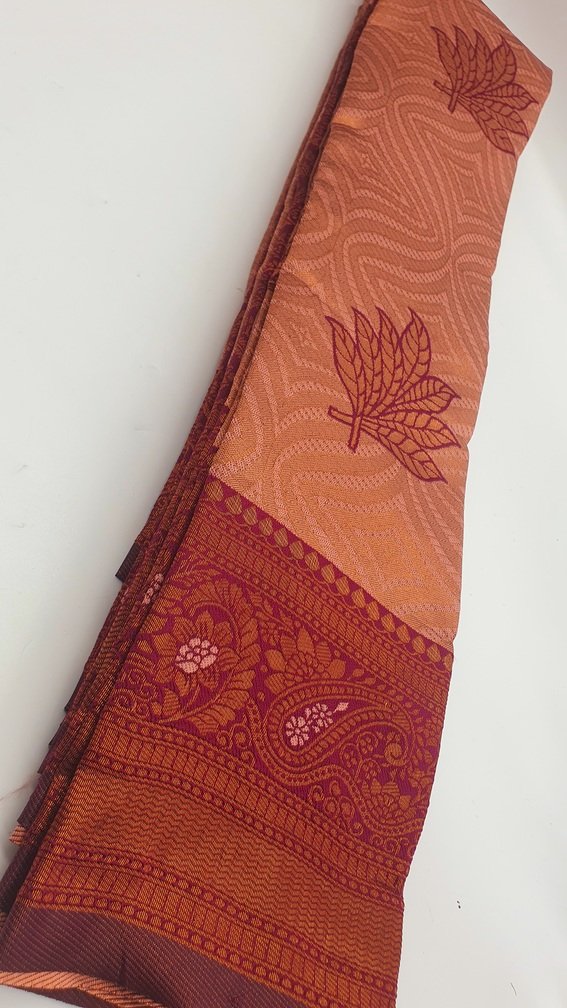 Floral Designer Pink & Maroon Gold Big Border Semi Silk Saree Floral Designer Pink & Maroon Gold Big Border Semi Silk Saree - Image 3