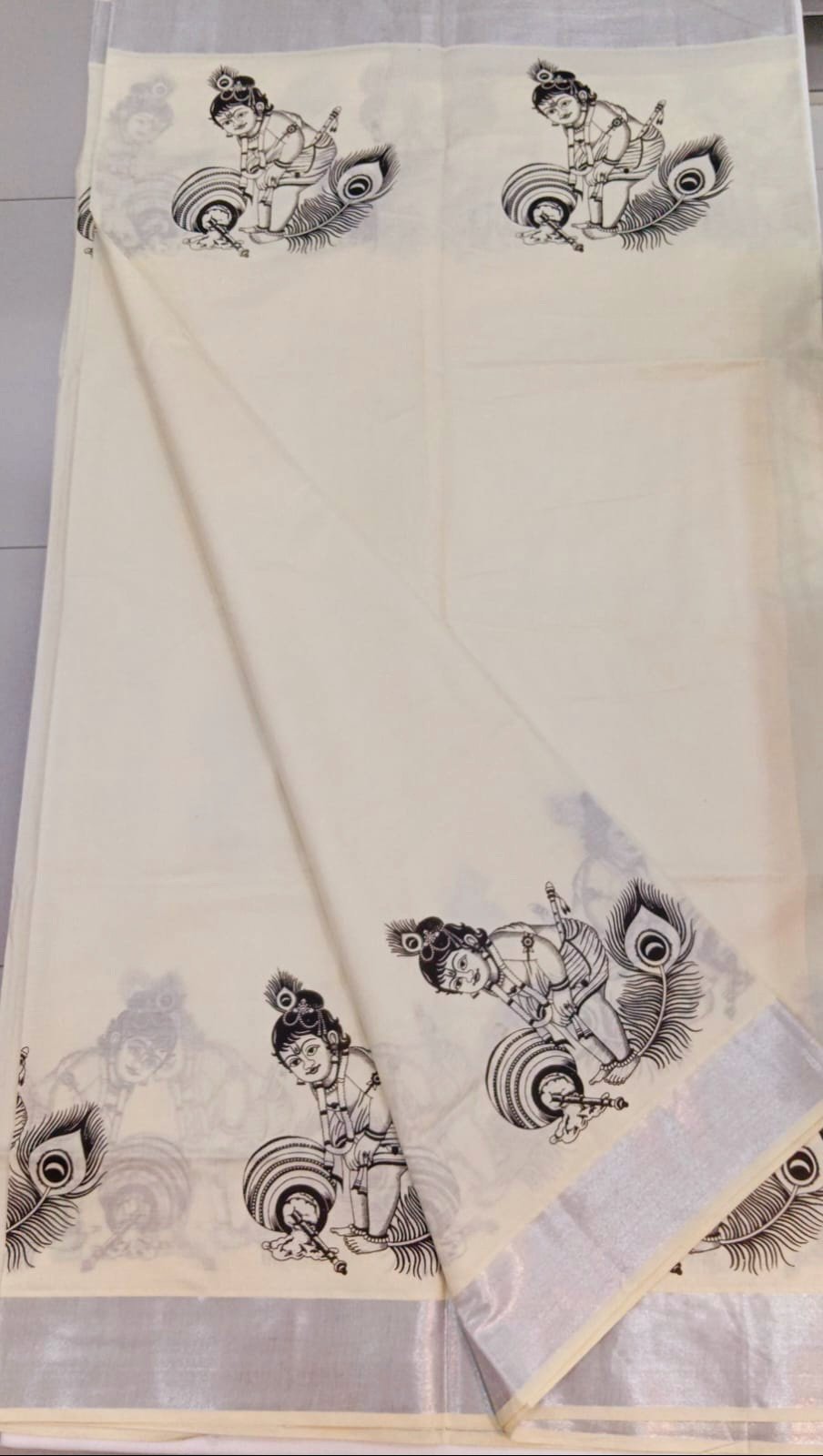 Krishna Designer Black and White Designer Kerala Tissue Silk Saree Krishna Designer Black and White Designer Kerala Tissue Silk Saree - Image 6