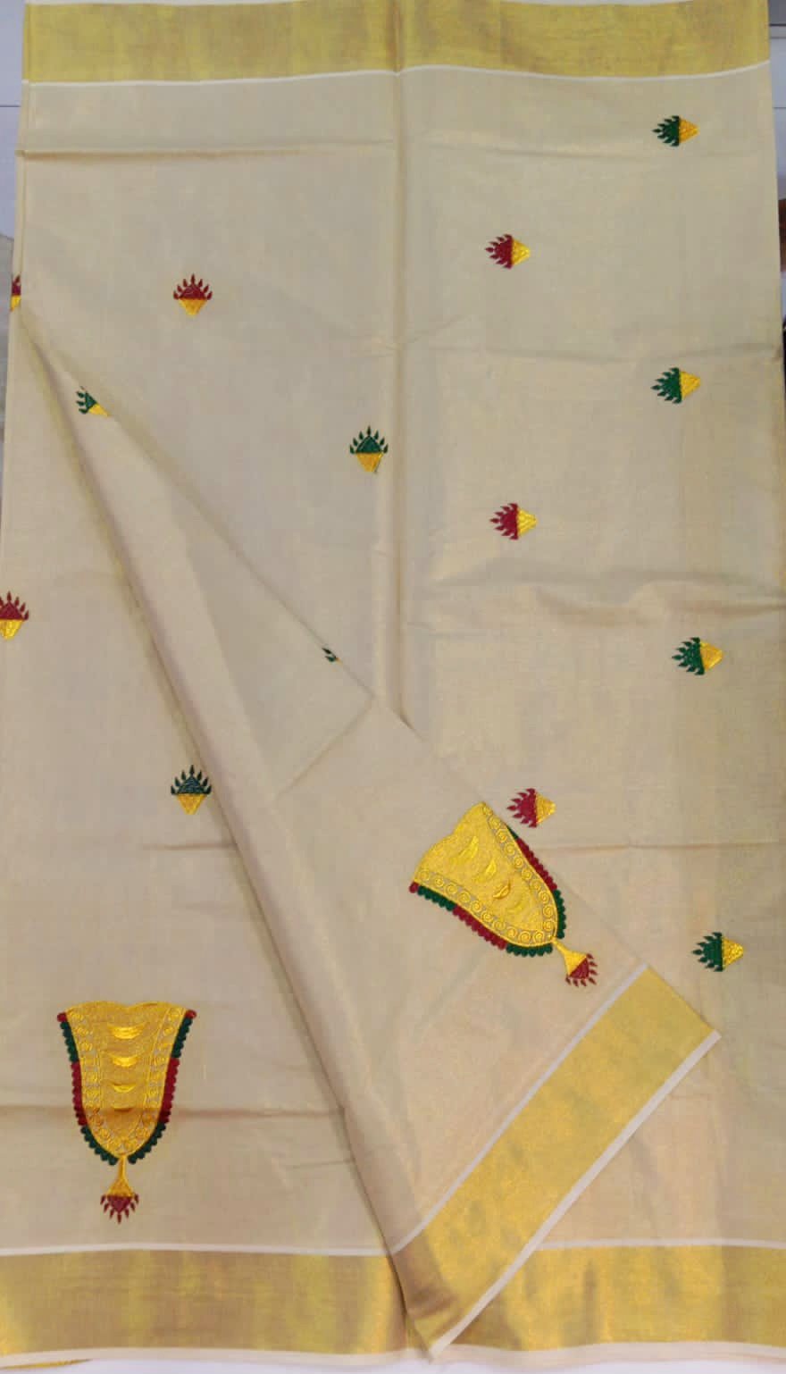 Floral Designer Kerala Tissue Silk Saree Floral Designer Kerala Tissue Silk Saree - Image 2