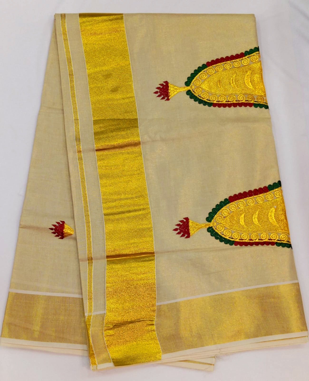 Floral Designer Kerala Tissue Silk Saree Floral Designer Kerala Tissue Silk Saree