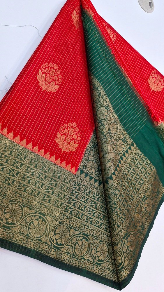 Red & Green Colour Premium Banarasi Semi Silk Saree Red & Green Colour Premium Banarasi Semi Silk Saree - Image 6
