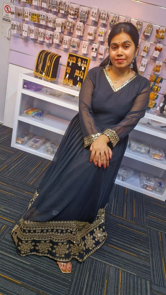 Beautiful Faux Georgette Ready Made Gown - Image 7