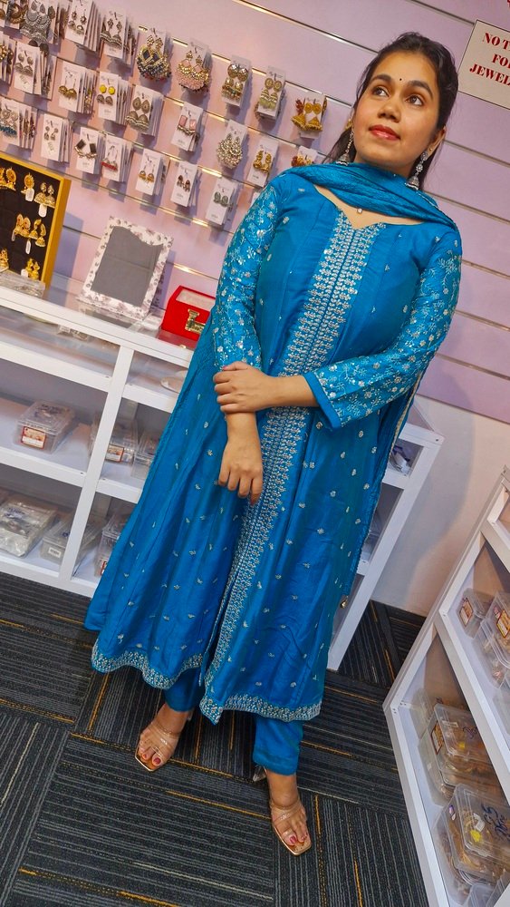 Blue Colour Ready Made Shalwar Suit Blue Colour Ready Made Shalwar Suit - Image 8