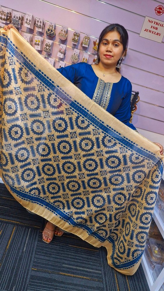 Blue and Butter colour Ready Made Shalwar Suit - Image 8