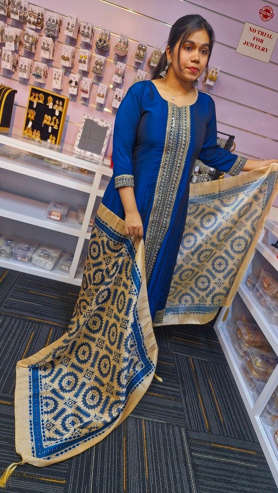 Blue and Butter colour Ready Made Shalwar Suit - Image 4