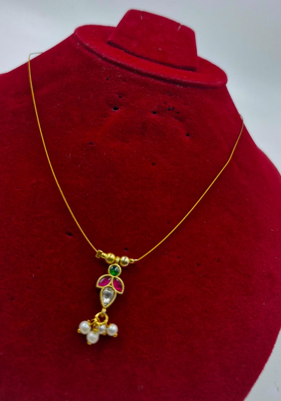 Invisible Necklace Invisible Necklace