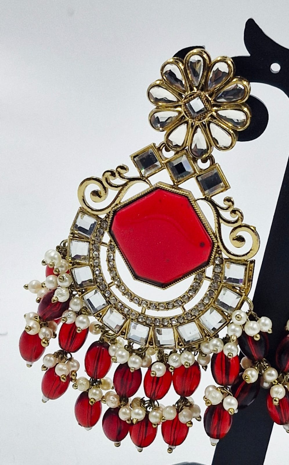 Red Colour Kundan Earrings - Image 2