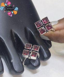 Red Stone Designer Oxidised Toe Rings