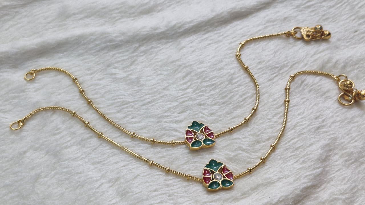 Premium Antique Gold Chain Type Anklet Premium Antique Gold Chain Type Anklet