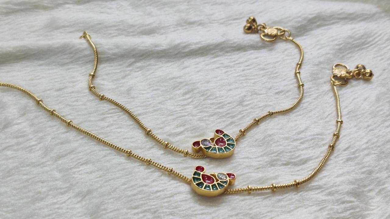 Peacock Designer Premium Antique Gold Chain Type Anklet Peacock Designer Premium Antique Gold Chain Type Anklet