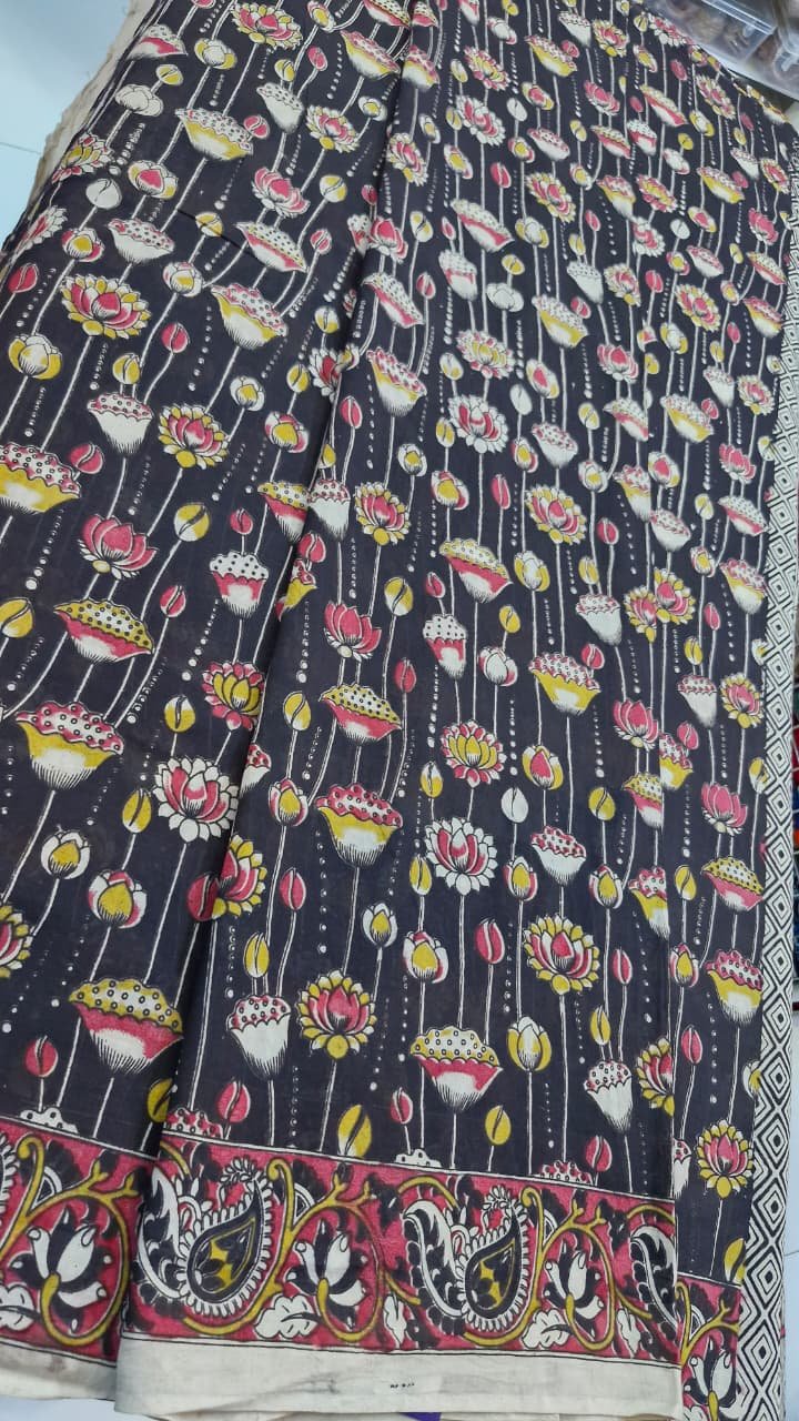 Deep Charcoal Black and Brick Red Premium Kotta Cotton Kalamkari Saree Deep Charcoal Black and Brick Red Premium Kotta Cotton Kalamkari Saree - Image 4