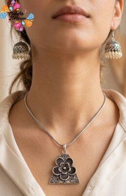 Flower Designer Oxidised Silver short Pendant With Chain
