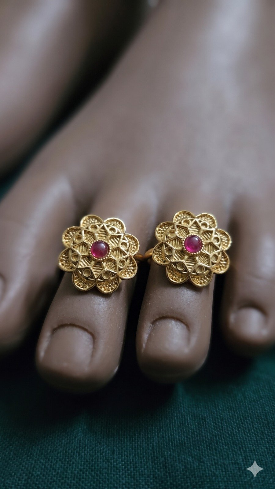 Pink Stone With Flower Designer Matte Finished Toe Rings Pink Stone With Flower Designer Matte Finished Toe Rings